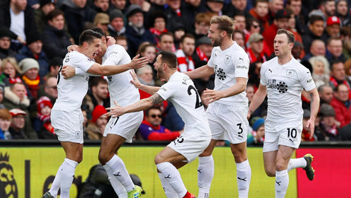 CBA球员最佳阵容提名：前三竞争激烈,（CBA最佳阵容提名公布：三甲之争白热化）