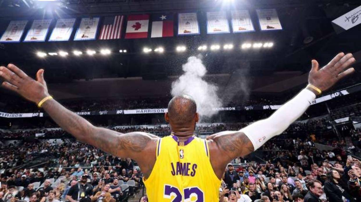 邮报：红军旧将阿格退役后经营污水处理企业，还投资纹身公司（邮报：阿格退役后投身污水处理行业，亦投资纹身公司）