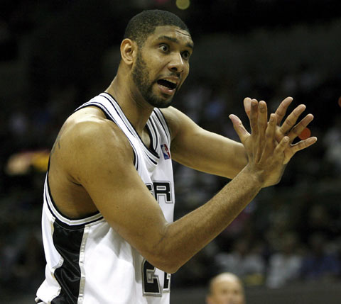 球迷刚骂完，下一秒就闭嘴了（球迷才刚开骂，转瞬哑火）