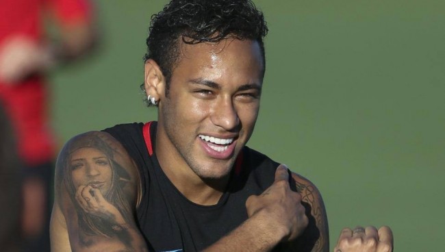 记者：罗马联系法比奥-席尔瓦团队，但若吉拉西离队他将留下（记者称罗马已接触法比奥-席尔瓦团队，但若吉拉西离队，席尔瓦将选择留队）