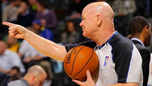 记者：道格拉斯-路易斯不愿加盟费内巴切，更愿意重返英超（记者：道格拉斯-路易斯无意加盟费内巴切，更倾向回归英超）