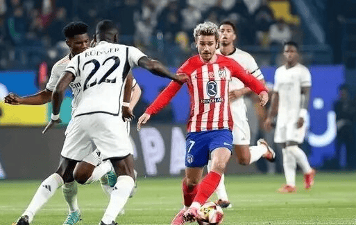 每体：埃里克·加西亚是弗利克麾下唯一全勤的“万能钥匙”（每体：埃里克·加西亚是弗利克手下唯一场场出战的多面手）