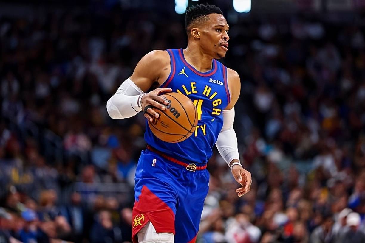 会是谁呢？摩根：还有一位体育界的GOAT将接受专访（神秘嘉宾？摩根称又一位体坛GOAT即将接受专访）