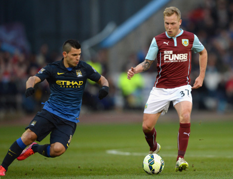 少踢178场比赛！哈兰德曼城进球数超越C罗曼联时期总进球（哈兰德在曼城的进球已超越C罗曼联时期，总共少踢178场）